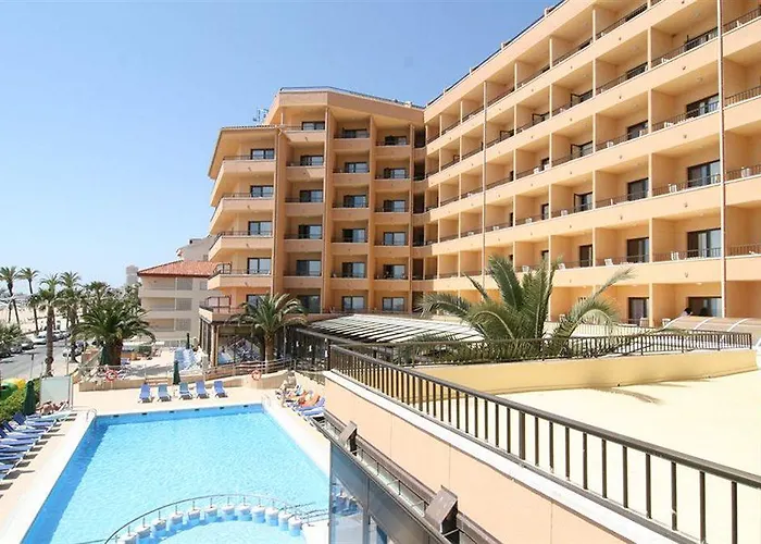 & Palace Отель 4*