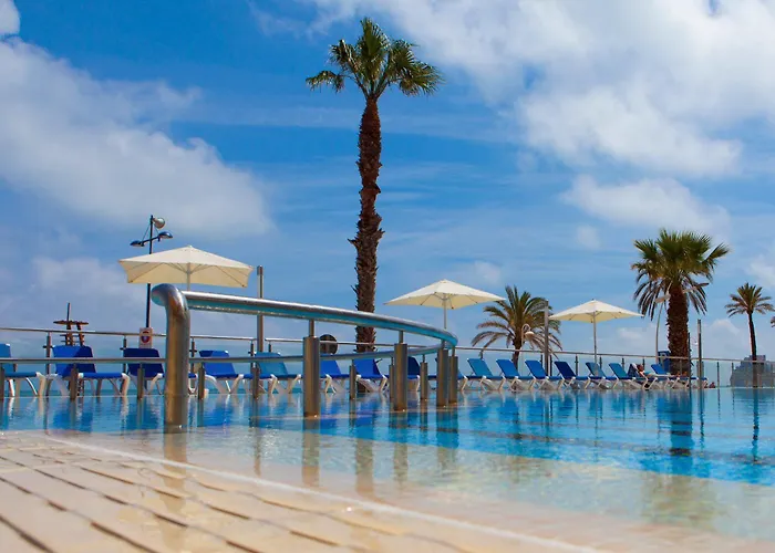 فندق & Palace 4*