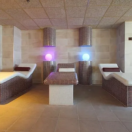 & Palace 4* Пеньискола