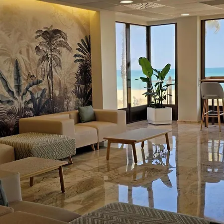 & Palace Hotel 4*