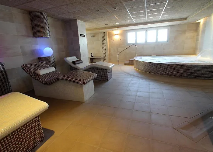 Hotel & Palace 4*