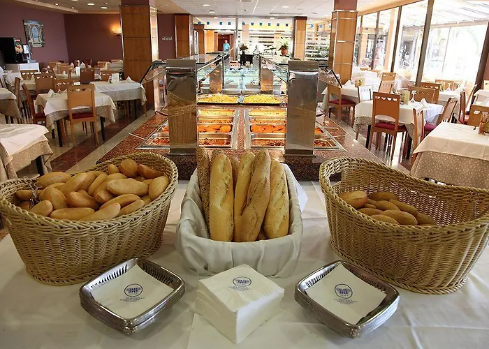 & Palace Hotel 4*