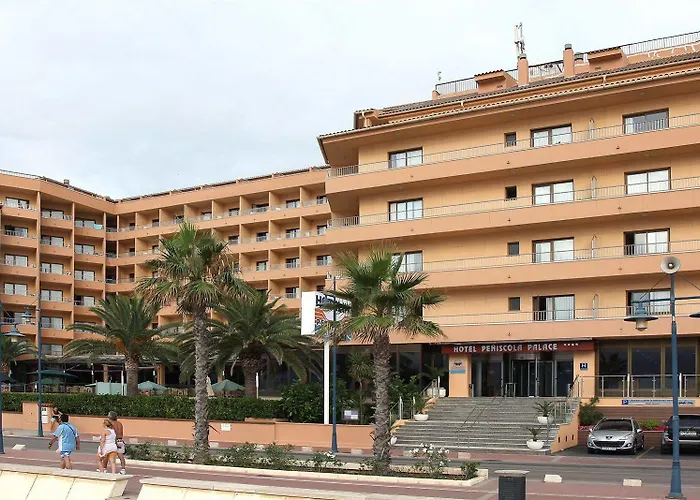 Hotel & Palace